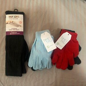Knit Gloves Set in Black, Blue, and Red